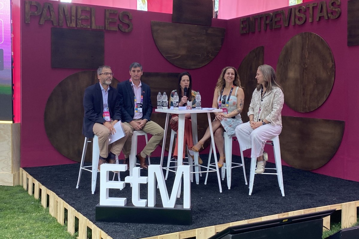 Panel d'experts lors de l'événement.