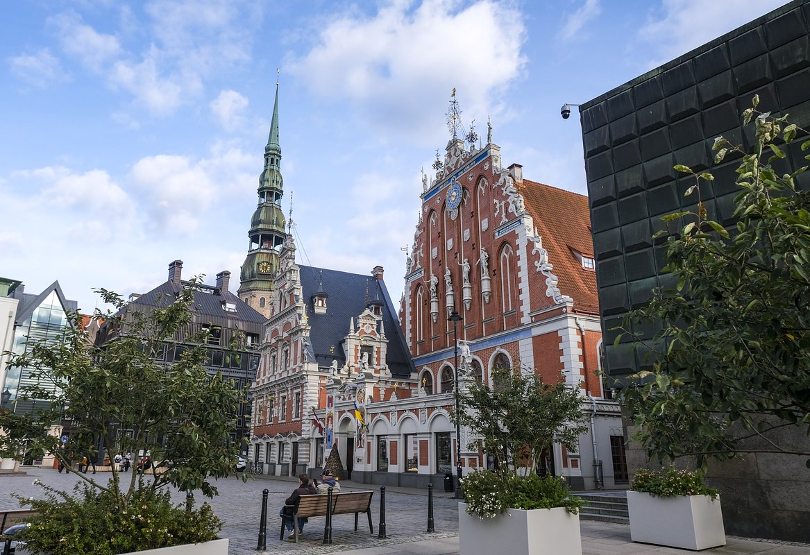 Place de l'hôtel de ville à Riga, Lettonie.