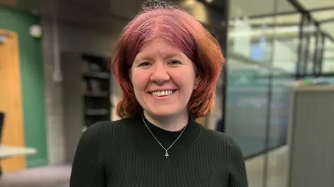 Sarah Blackburn souligne l'importance de l'appui reçu après son licenciement