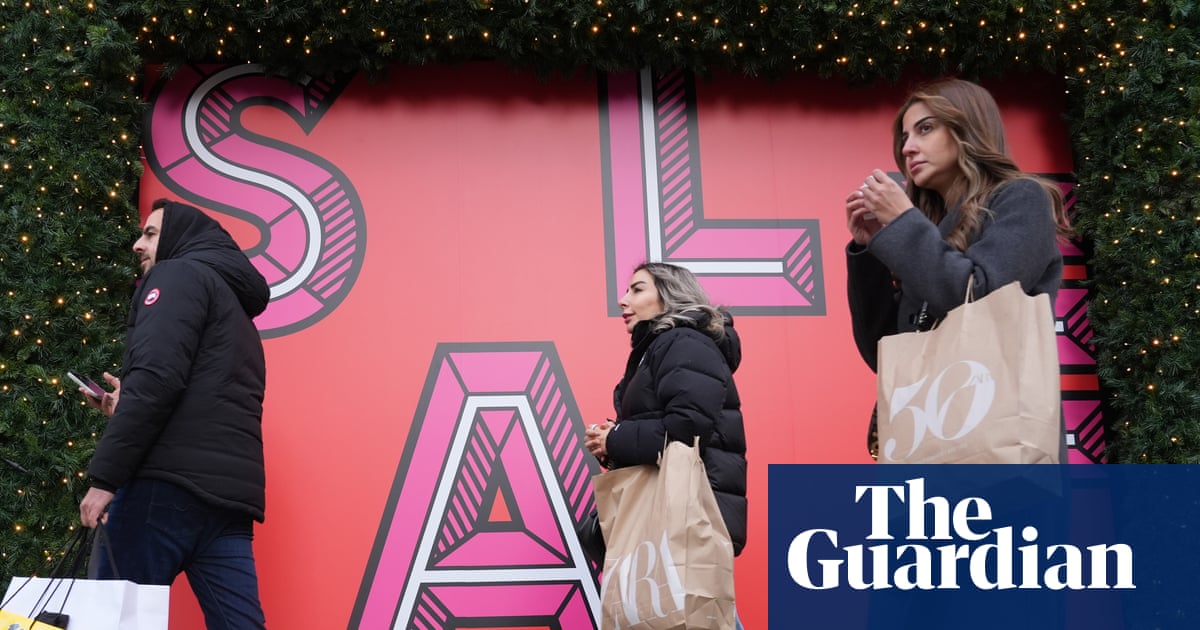 Les consommateurs désertent les rues commerçantes britanniques malgré l'attrait des ventes du Boxing Day !