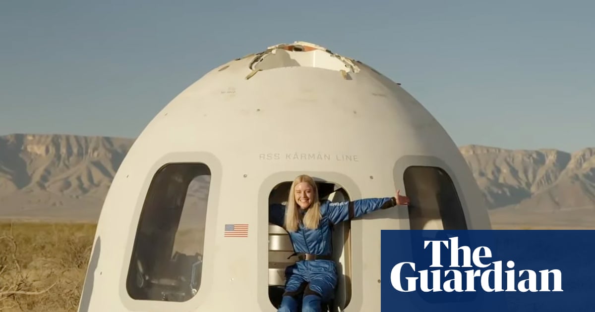 Premier astronaute en fauteuil roulant revient sur Terre après un voyage aux confins de l'espace !