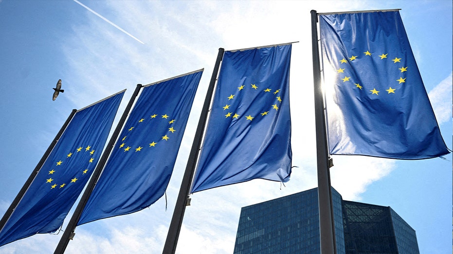 Drapeaux de l'UE