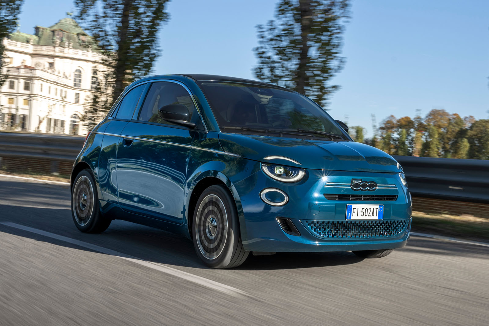 Fiat envisage une limite de vitesse de 117 km/h pour ses citadines 500 et Panda !