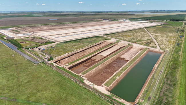 Photo de la construction du feed lot