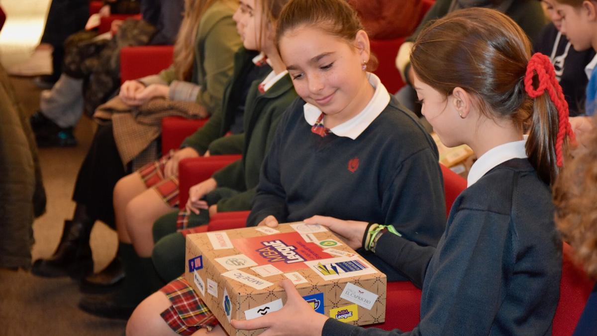 180 étudiants de 12 établissements s'affrontent dans un concours d'entrepreneuriat captivant !