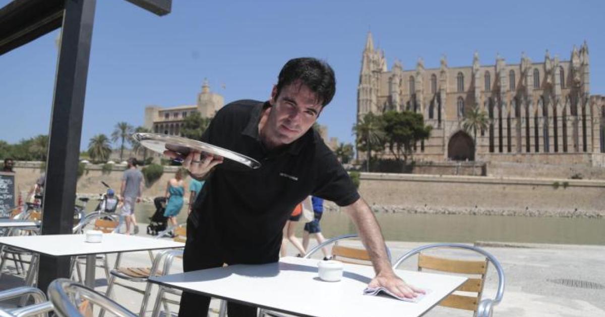 Le taux de chômage en Espagne atteint un niveau record : le gouvernement valide un plan audacieux pour légaliser 500 000 travailleurs migrants !