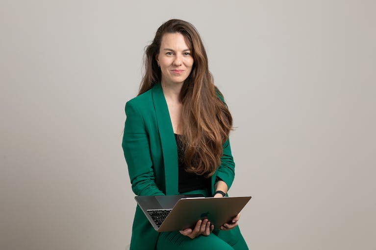 Rocío Carbajal, auteur de Tu negocio en 100 días.