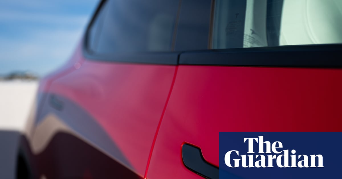 Chine : Interdiction des poignées de portes cachées sur les VE pour une sécurité accrue lors des accidents !