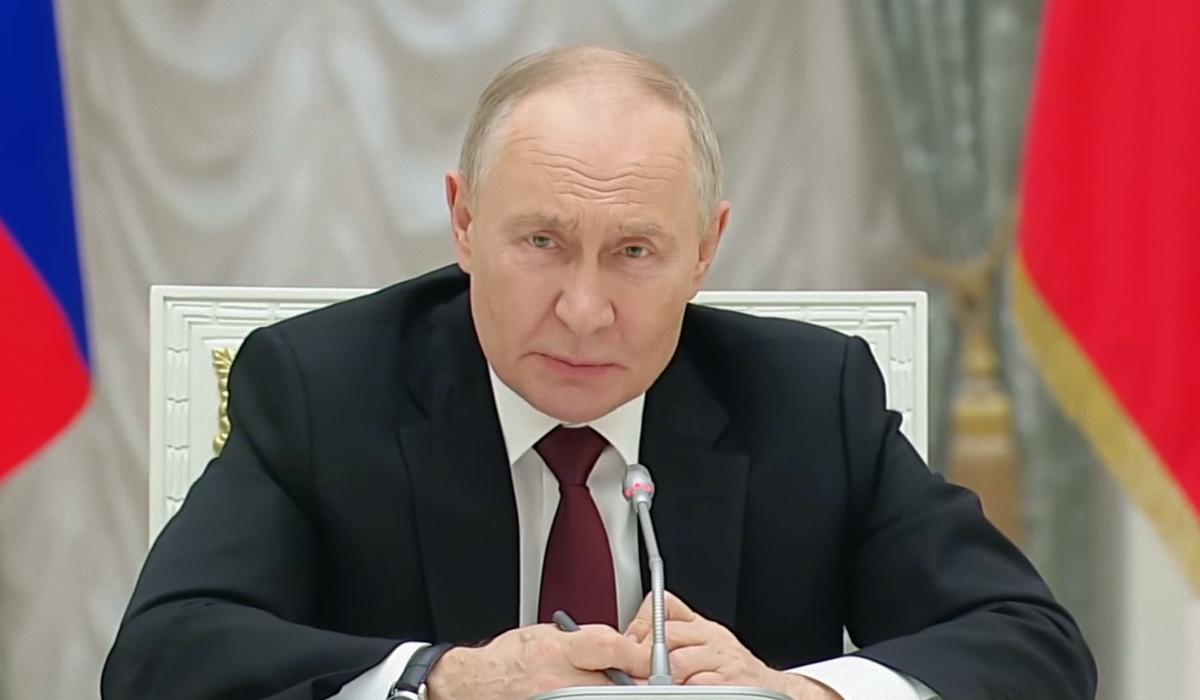 Poutine reconnaît le début du déclin de l'économie russe Poutine reconnaît le début du déclin de l'économie russe