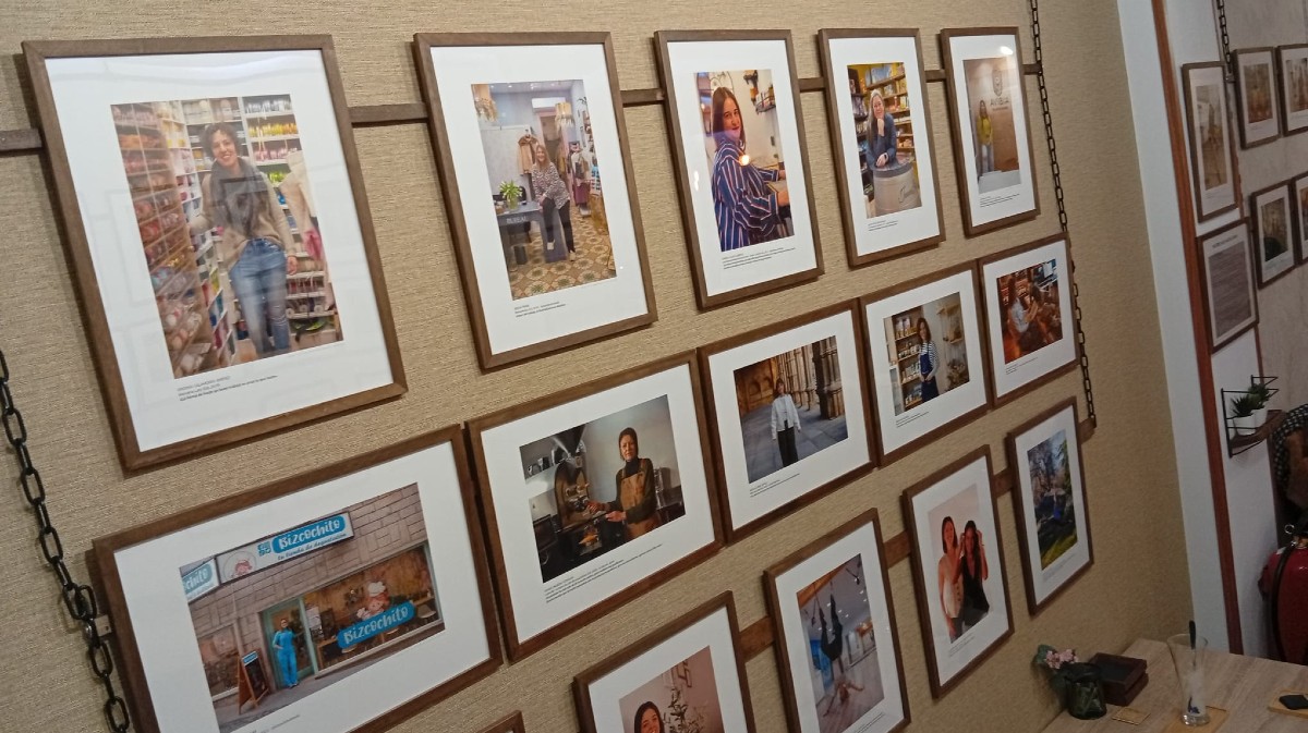 Exposition de femmes