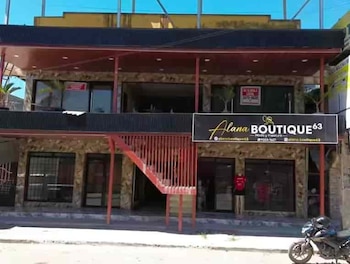 L'inauguration de Alana Boutique 63 a débuté avec une faible affluence, mais les réseaux sociaux ont relancé le soutien de la communauté.