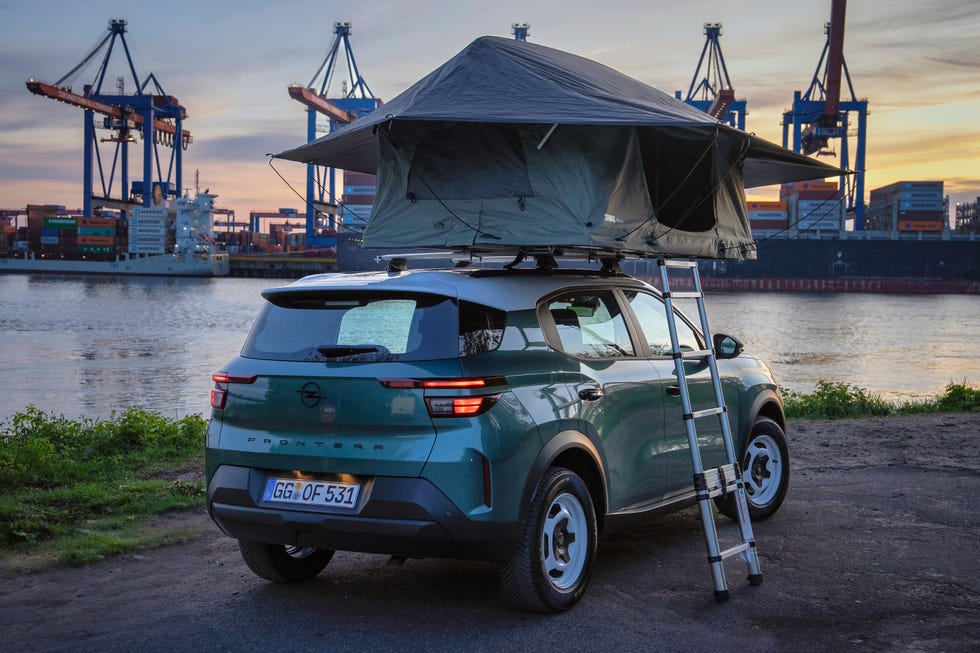 Opel Frontera en extérieur