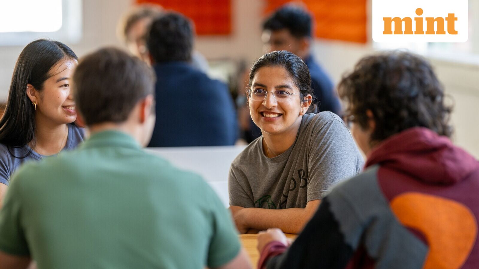 Qui est Harshita Arora ? Une entrepreneuse d'origine indienne devient la plus jeune associée générale chez Y Combinator !