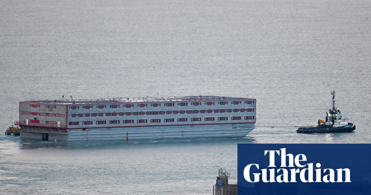 Un entrepreneur de barge d'asile admet avoir surfacturé le gouvernement britannique de 118 millions de livres !