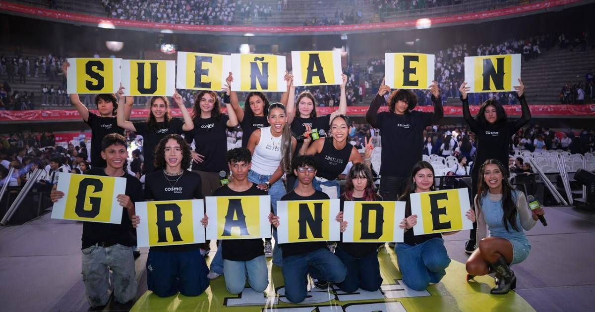 Le Festival des Startups rassemble des milliers de jeunes à Medellín pour dynamiser l'entrepreneuriat et l'éducation !